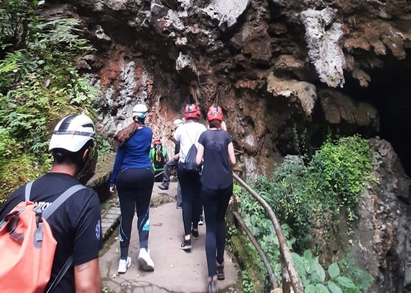 Caverna do Diabo e Cachoeira do Araçá com Saída de São Paulo - 1 dia